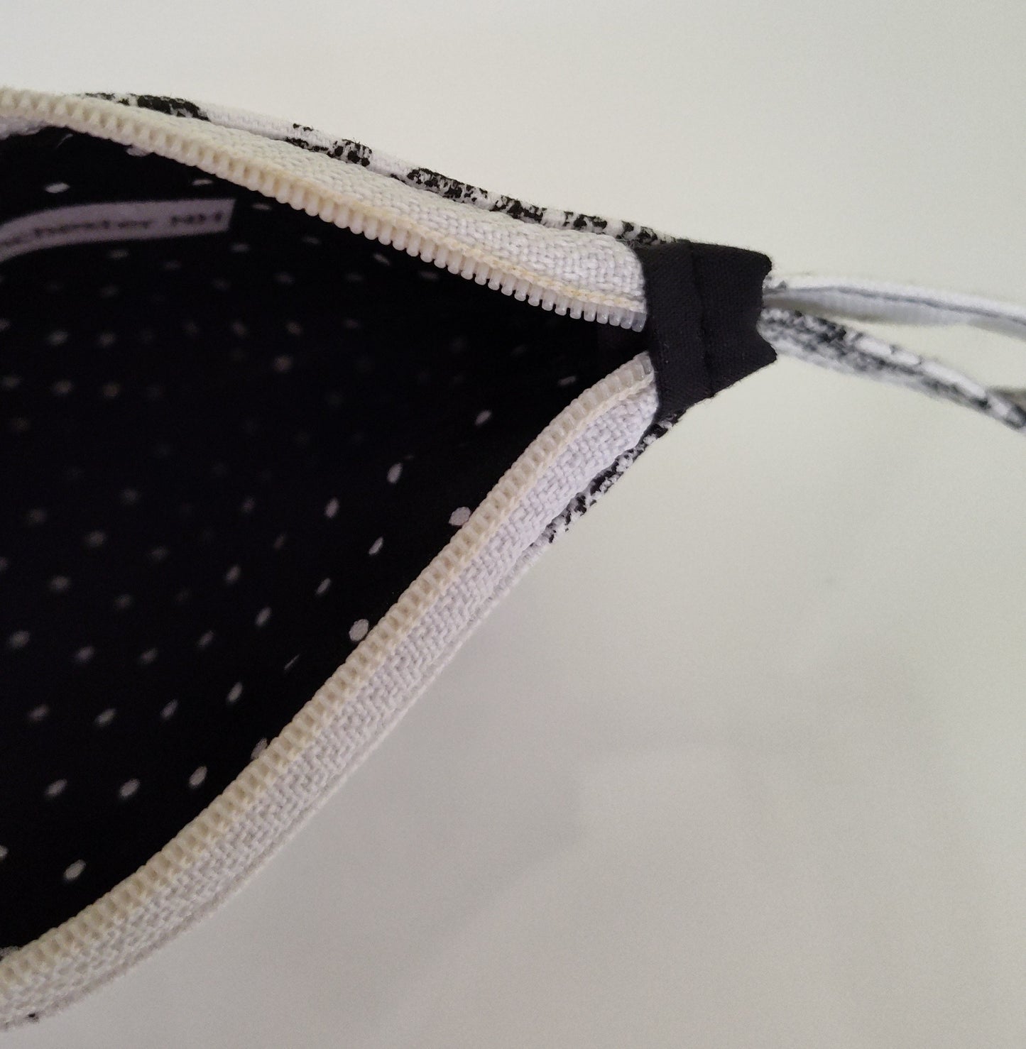Small Tabbed Zippered Pouch - Toile