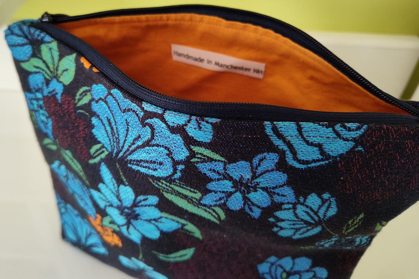 Stunning Blue Flower Handled Zippered Pouch