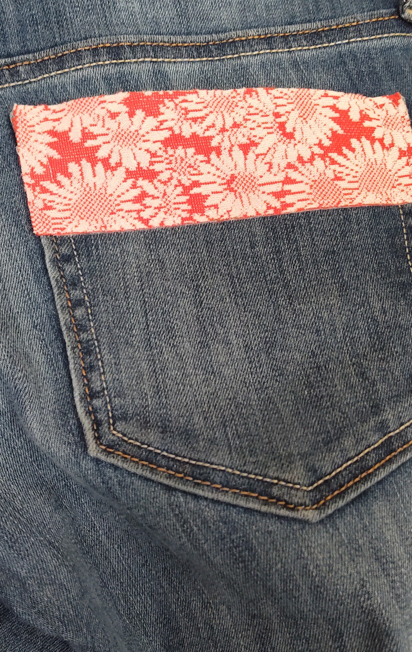 red flower jeans, knit sunflower print with lace, cropped jeans, , back pocket detail, size 12